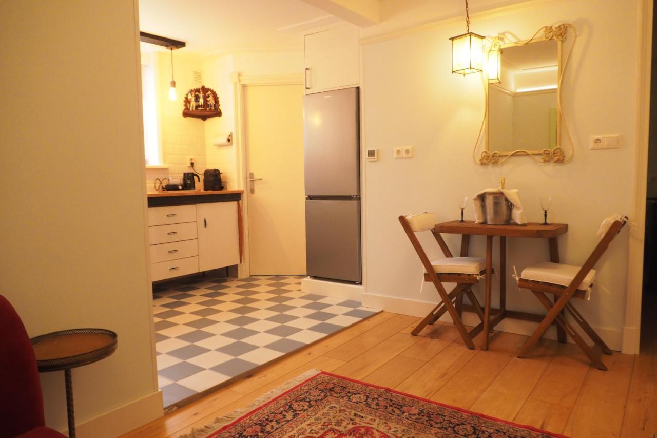 B&B Bureau Warmoesstraat เดนบวร์ก ภายนอก รูปภาพ