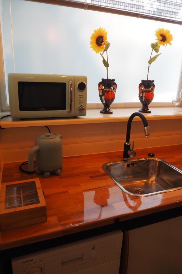 B&B Bureau Warmoesstraat เดนบวร์ก ภายนอก รูปภาพ
