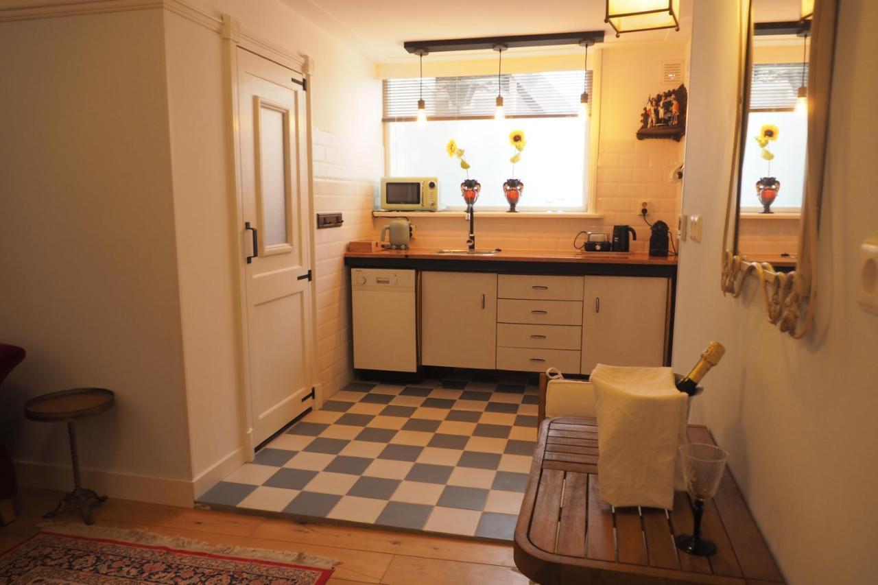 B&B Bureau Warmoesstraat เดนบวร์ก ภายนอก รูปภาพ